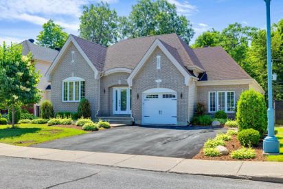 374 Rue Maurice-St-Louis 