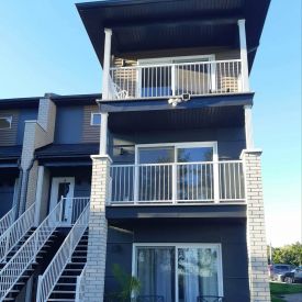 887 Ch. de Montréal O. 