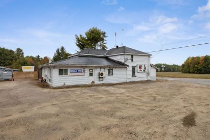 1712 Ch. du Lac-des-Loups 