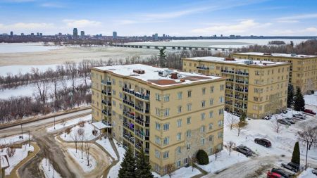 154 Boul. de Lucerne 104