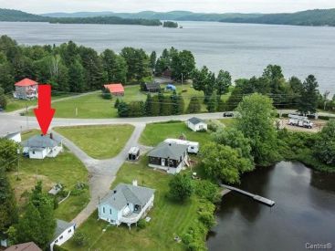 879 Ch. du Tour-du-Lac 