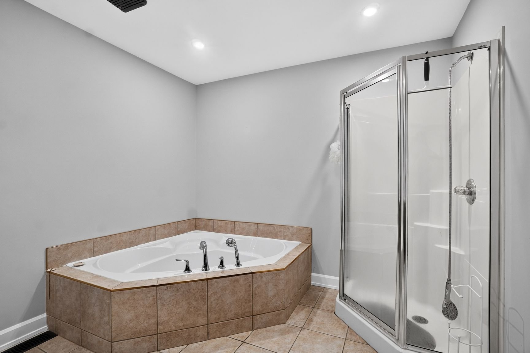 Salle de bains attenante à la CCP