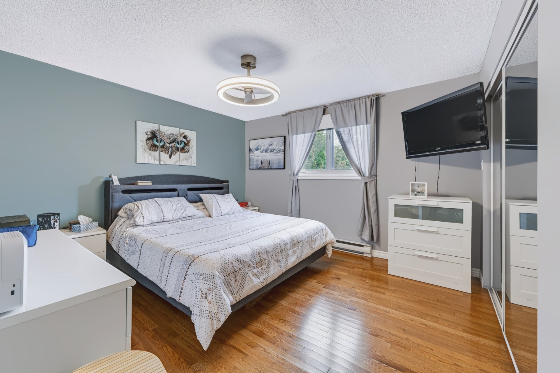 Primary bedroom