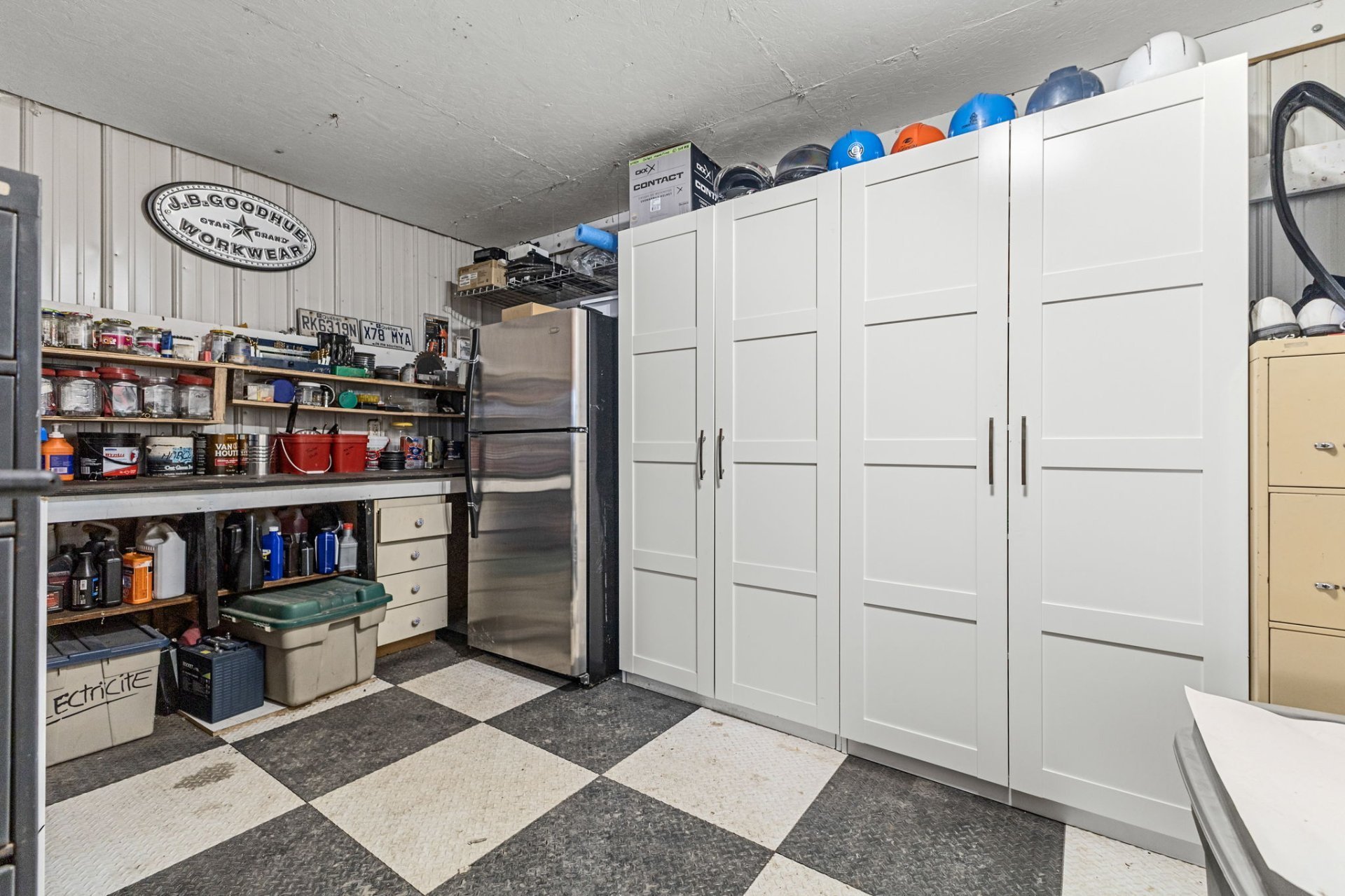 Garage