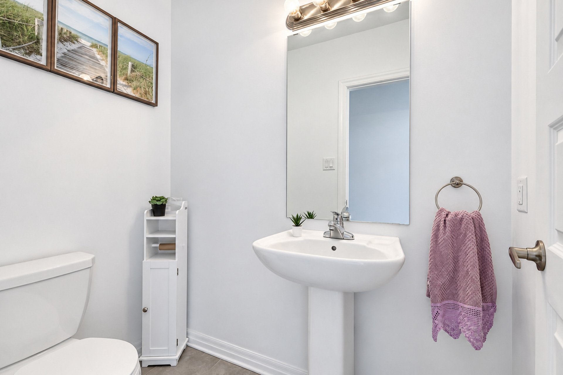 Powder room
