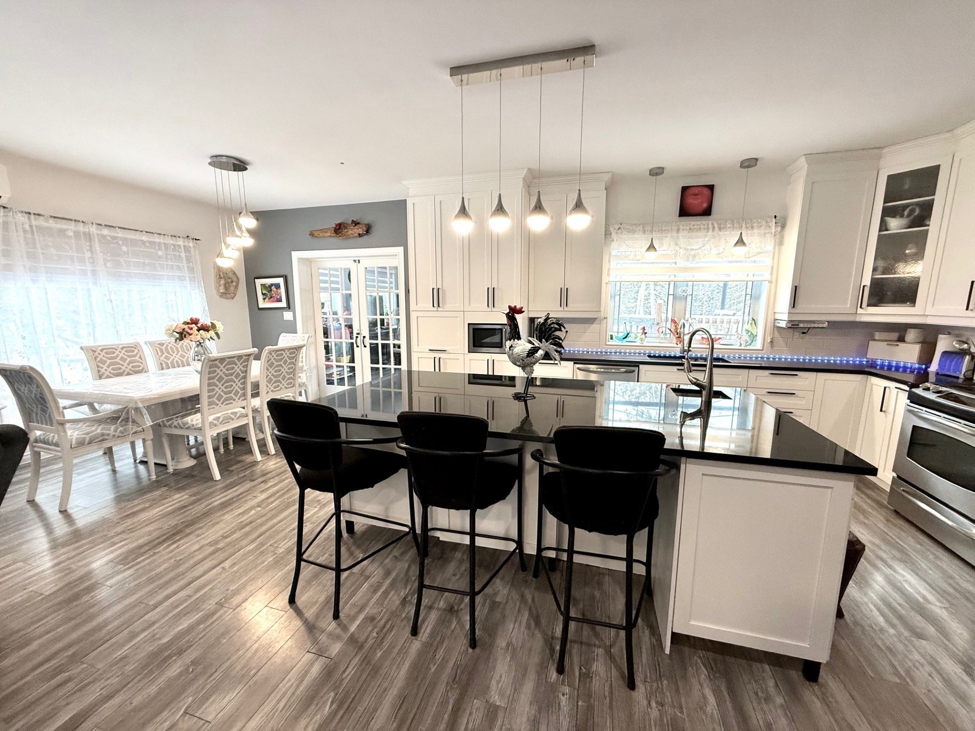 wine cooler space