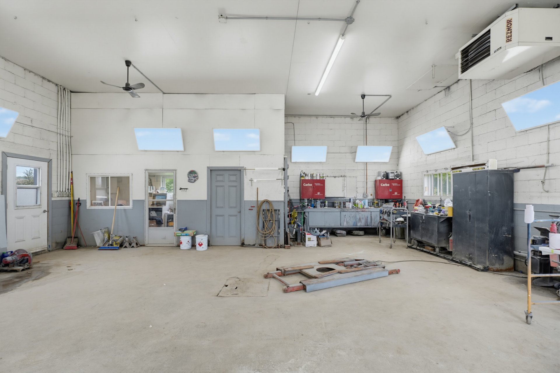 Garage