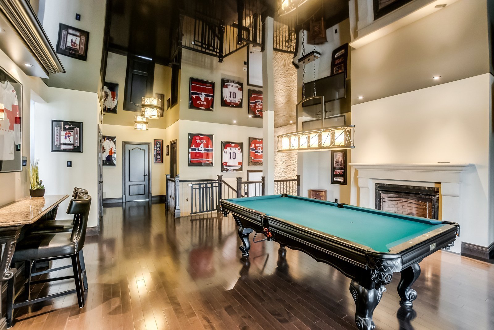 Pool room