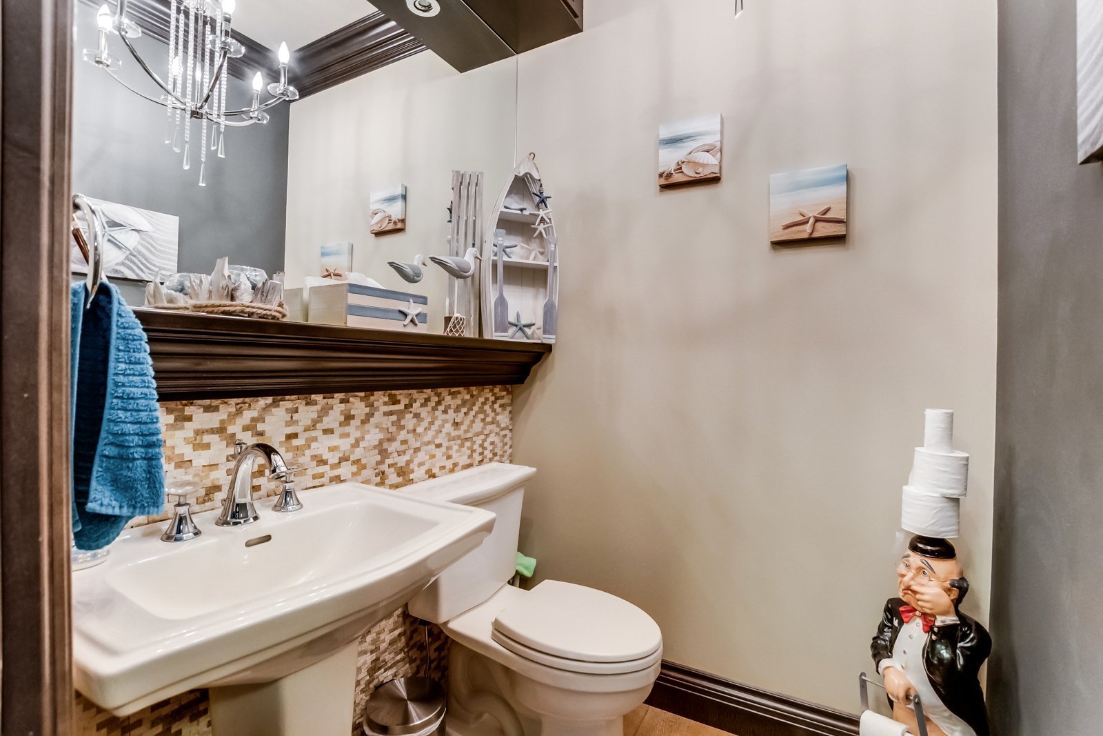 Powder room