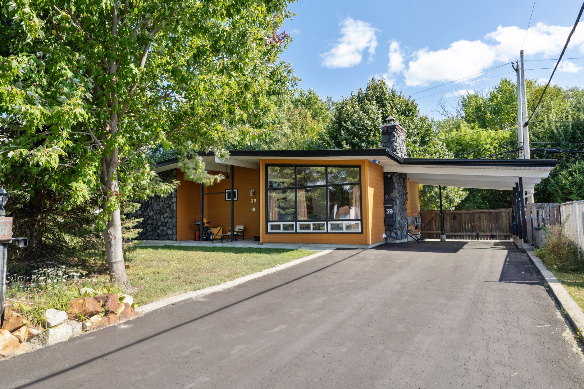 39A Rue Louis-Riel 