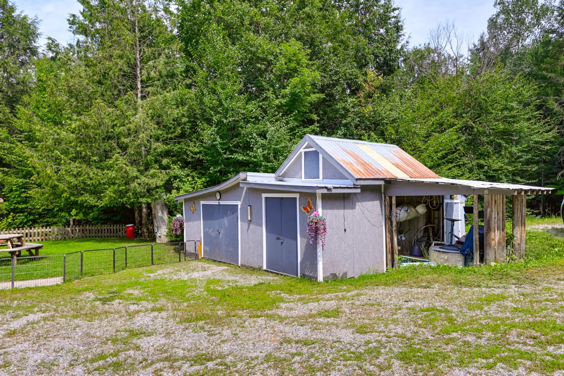 Shed