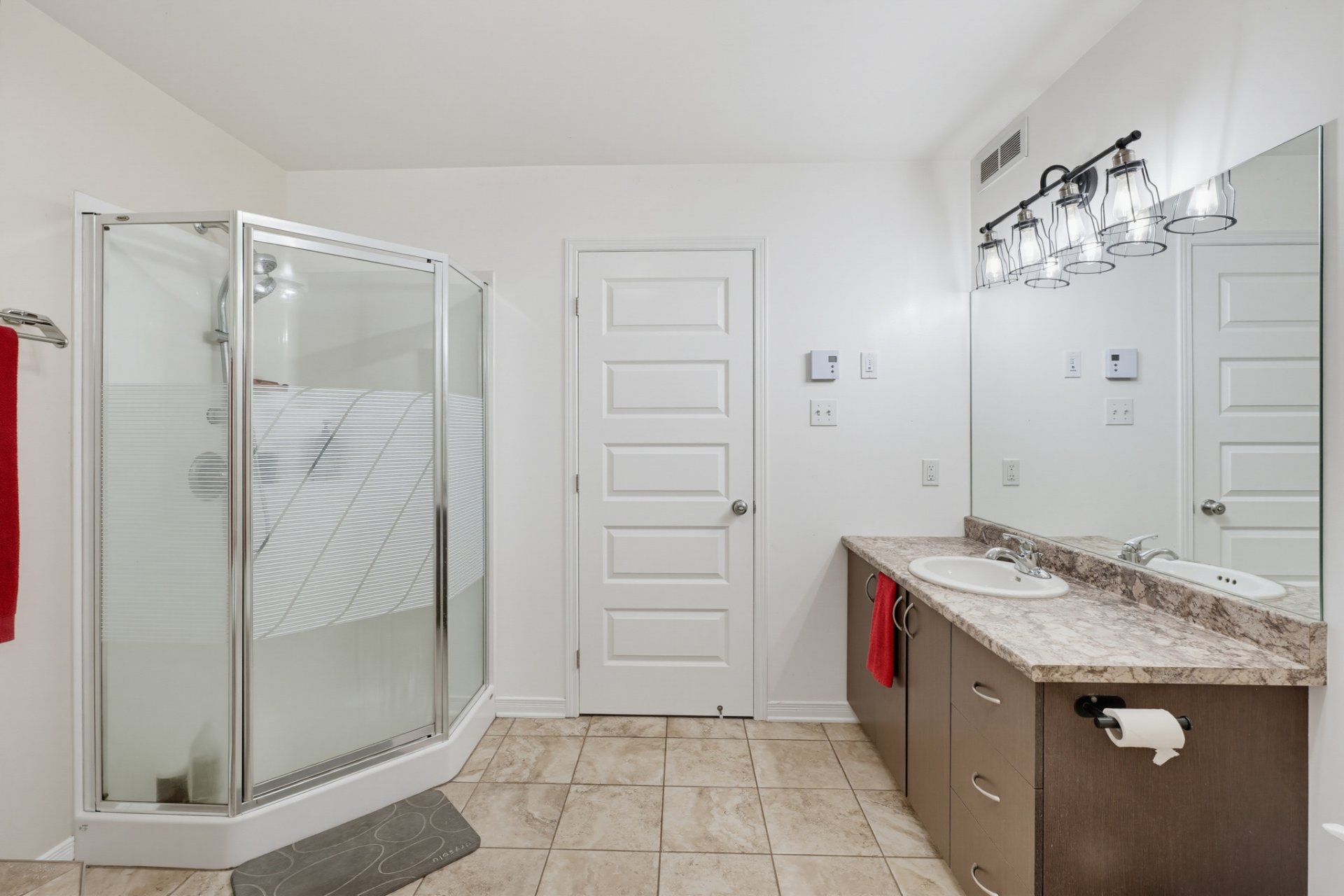 Ensuite bathroom