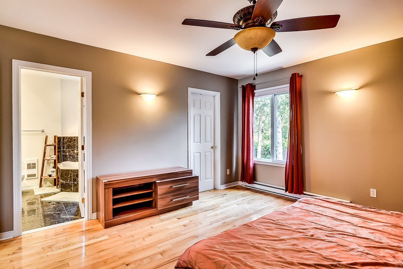 Chambre à coucher principale