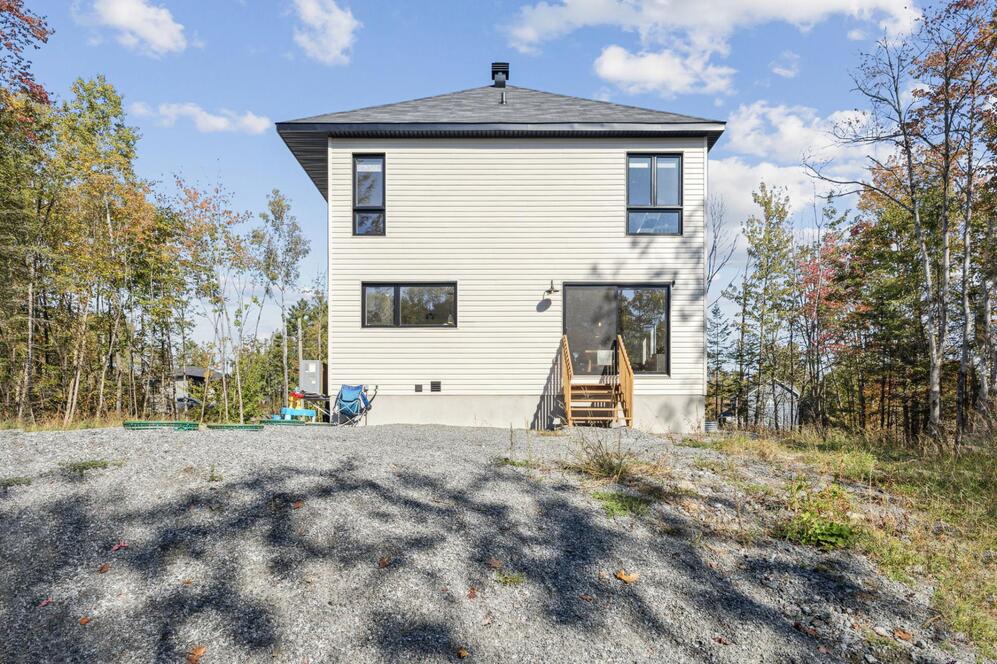 À construire - sera construis avec walk-out voir plan