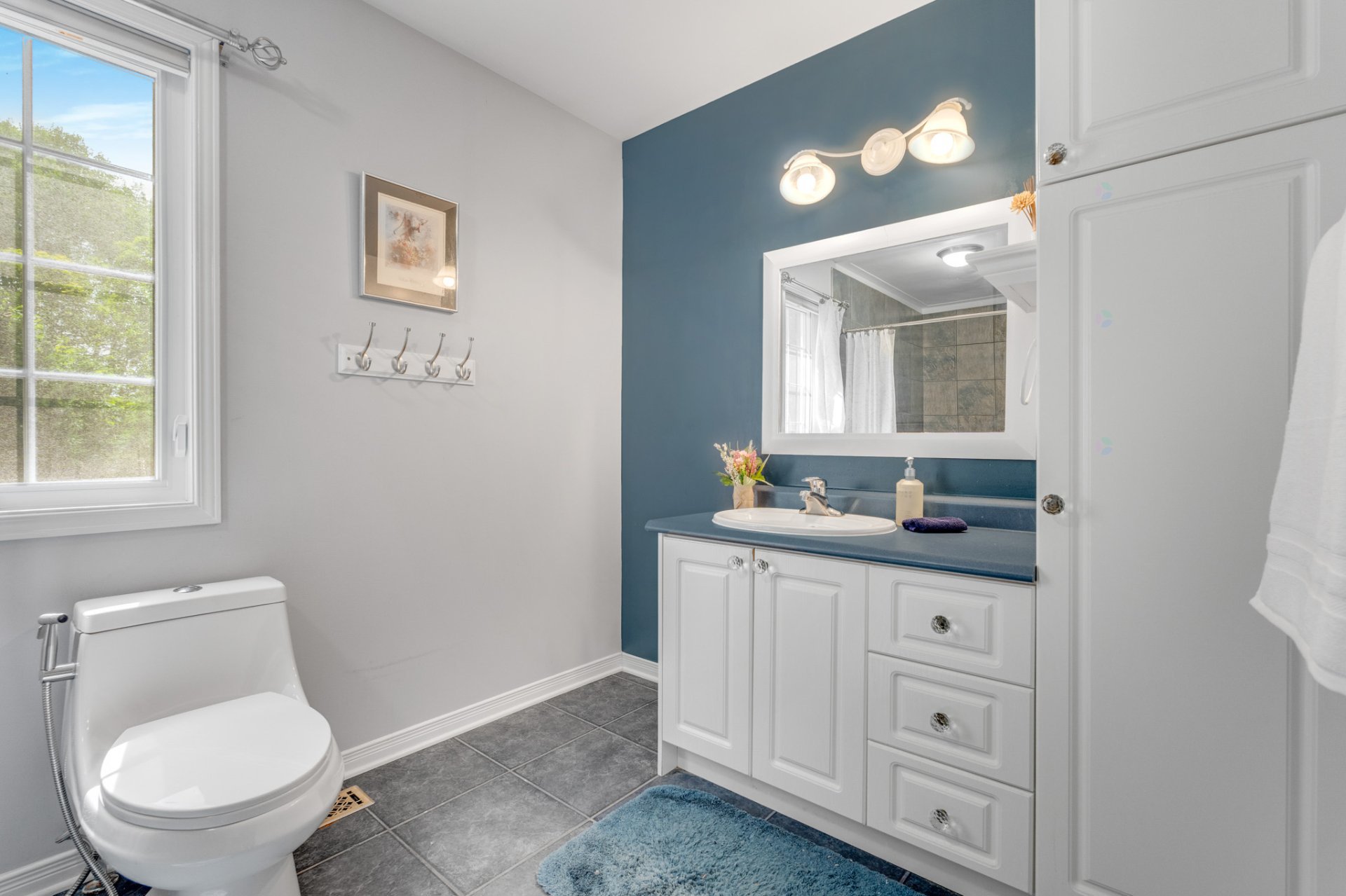 Ensuite bathroom