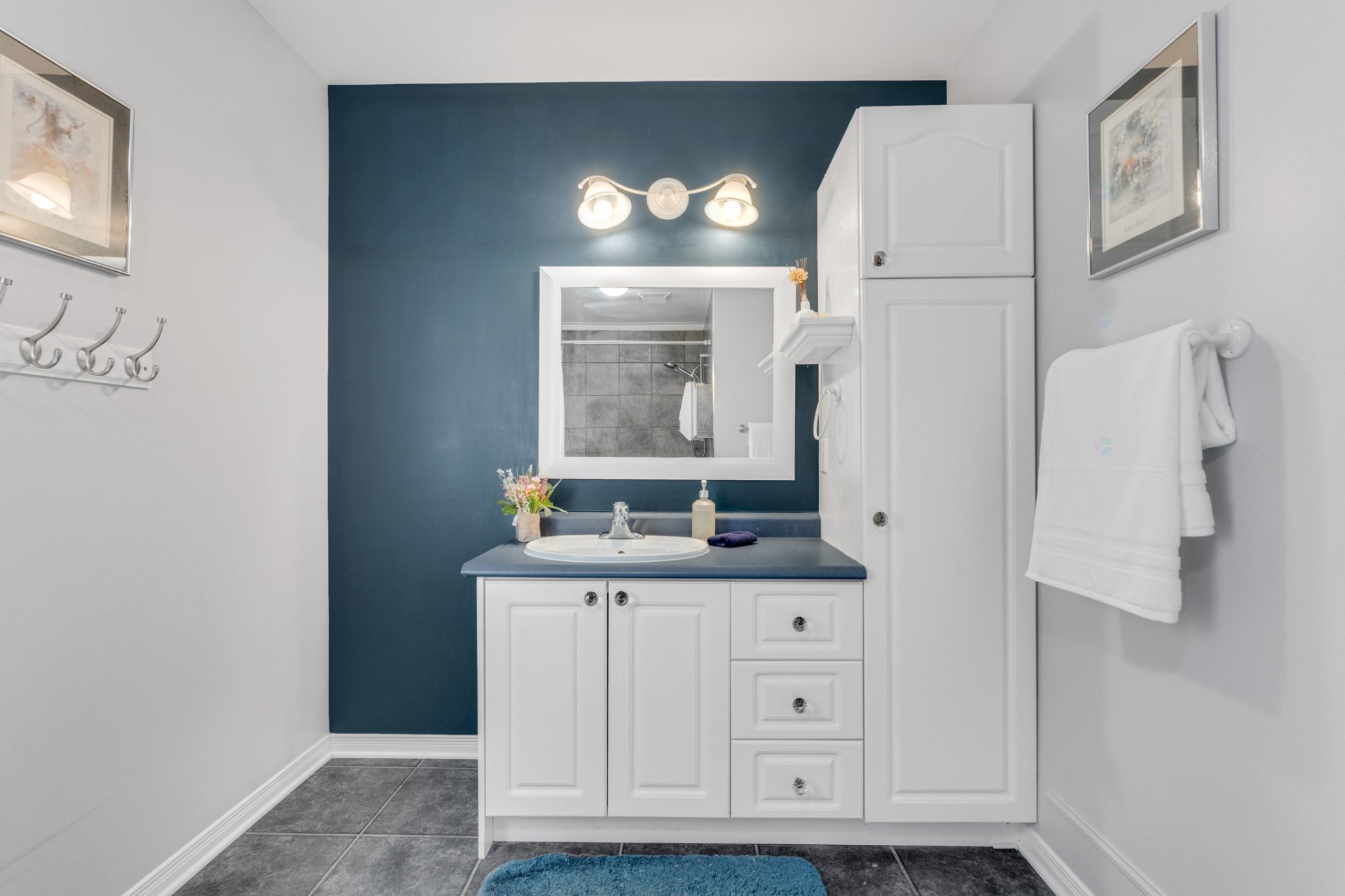 Ensuite bathroom