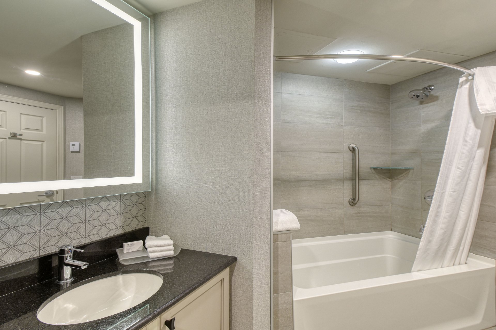 Salle de bains attenante à la CCP