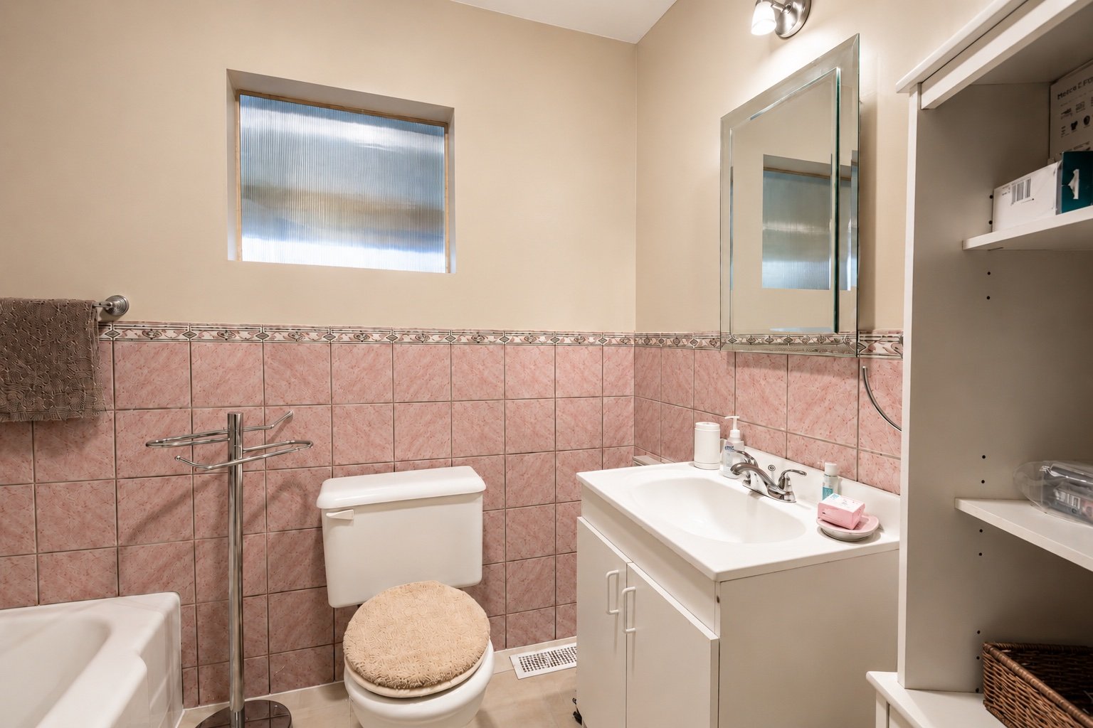 Ensuite bathroom