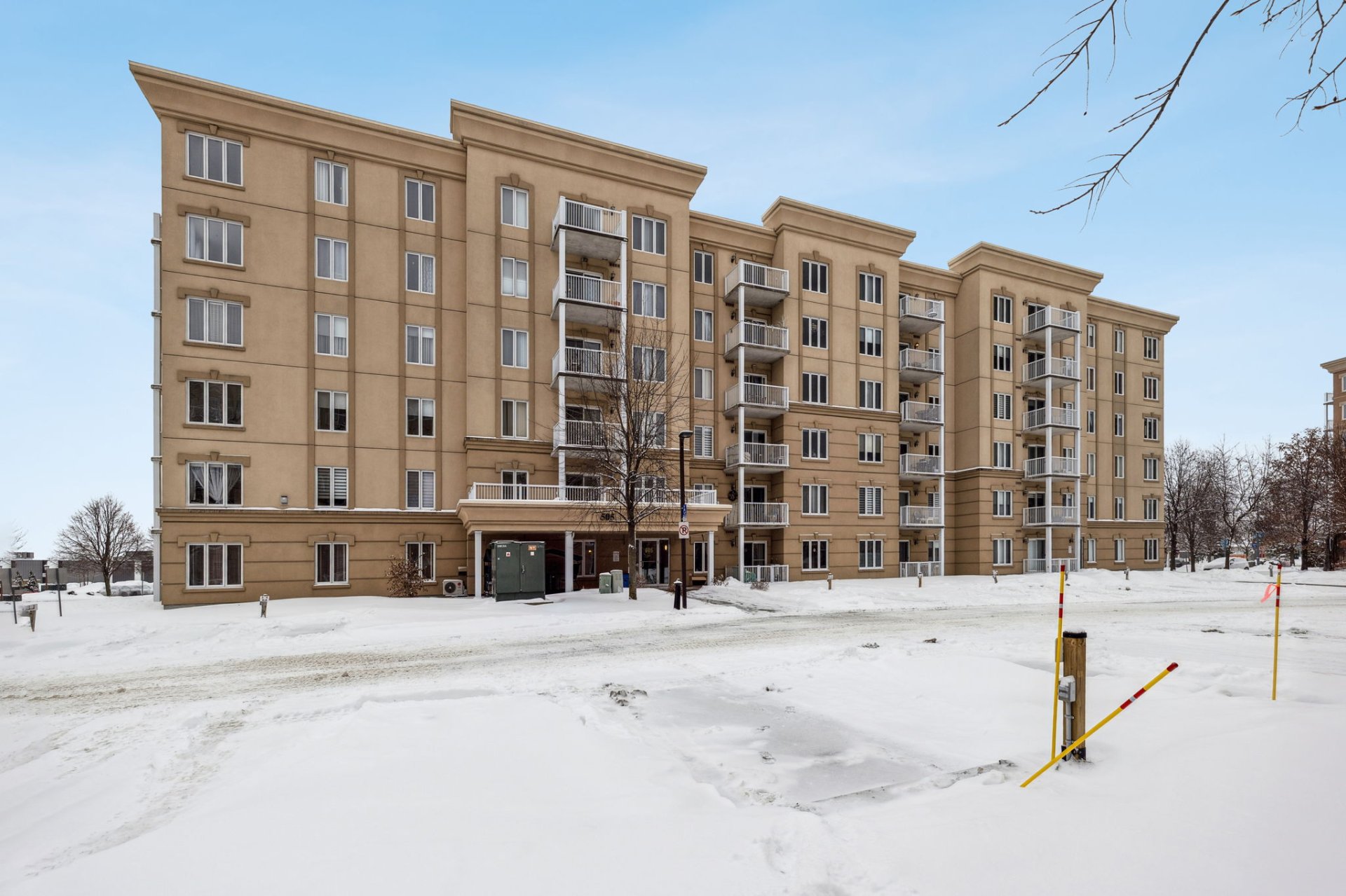 505 Boul. de la Gappe 305