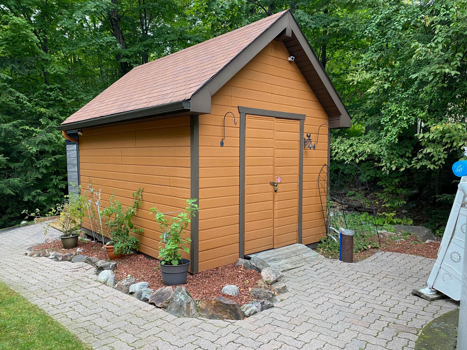 Shed