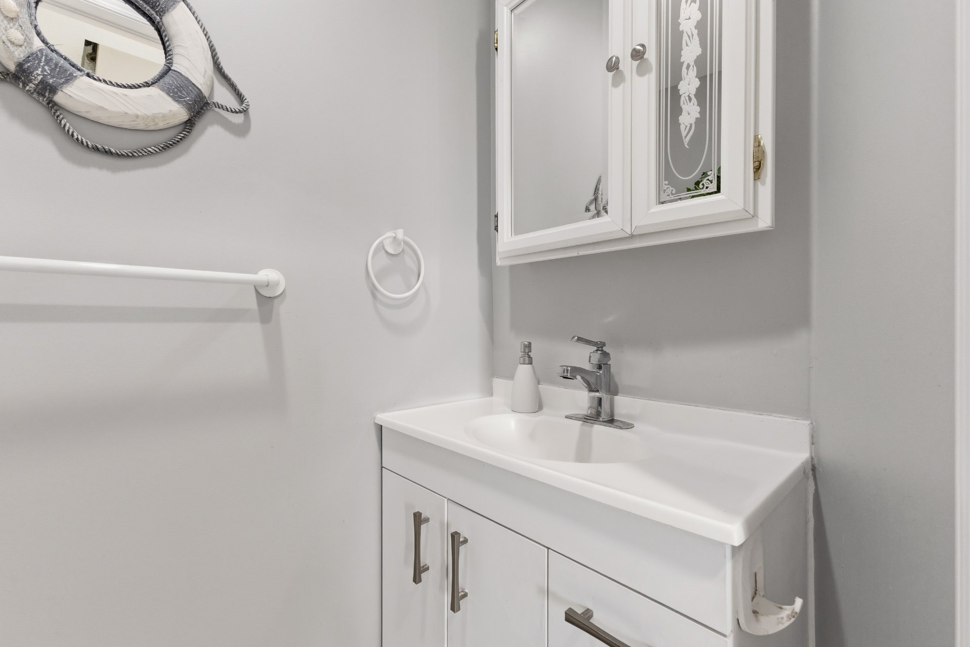 Powder room