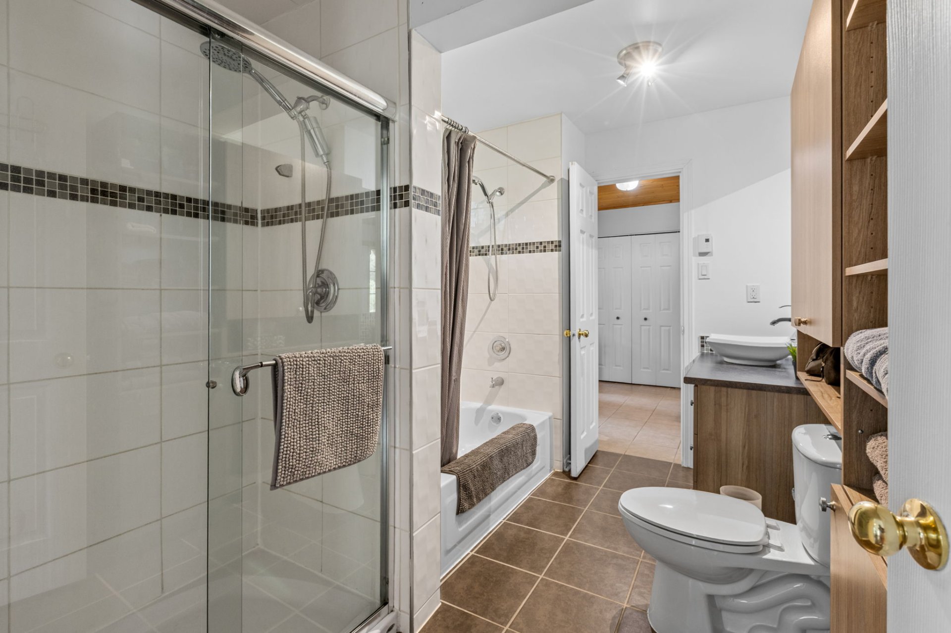 Ensuite bathroom