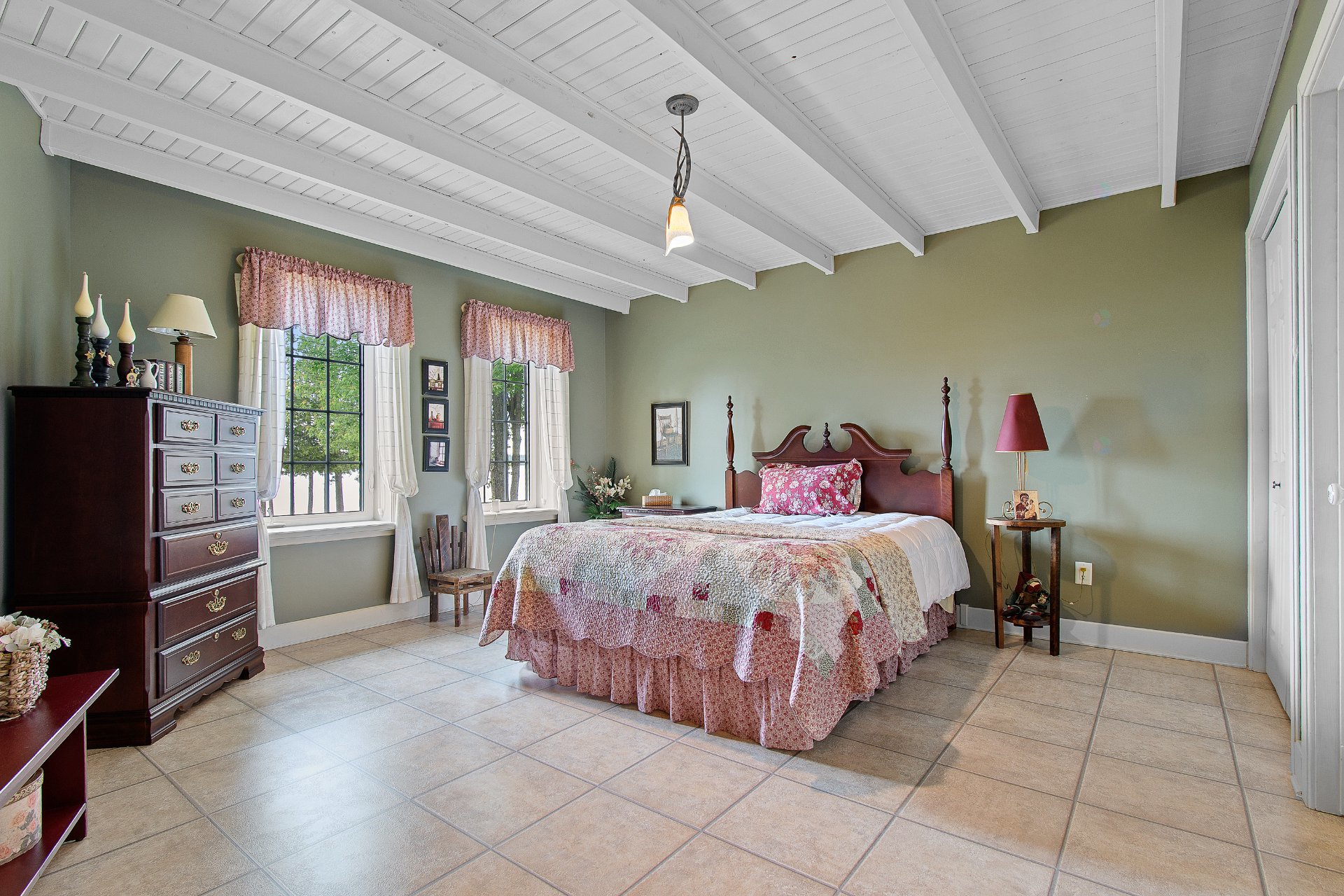 Primary bedroom