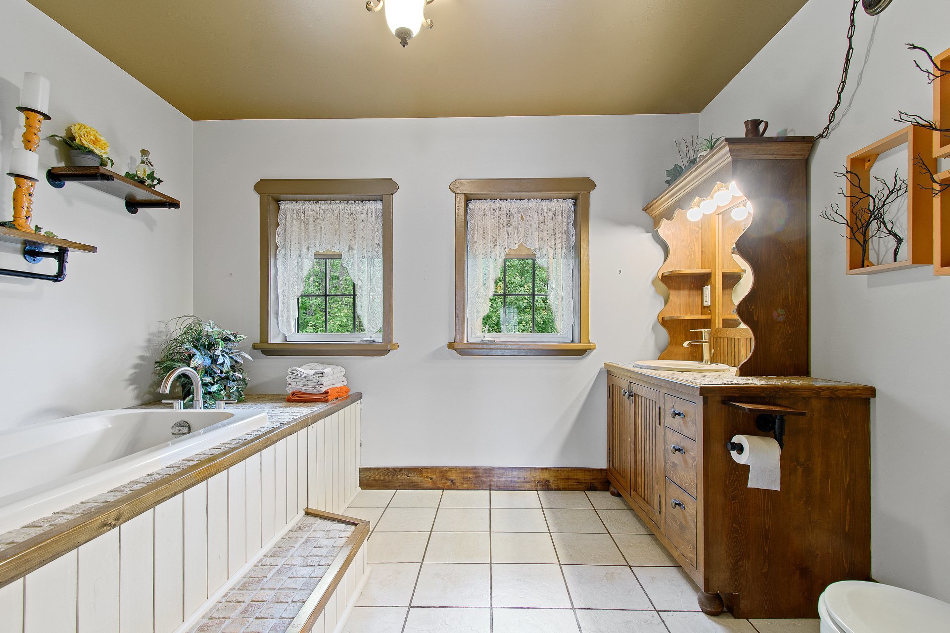 Ensuite bathroom