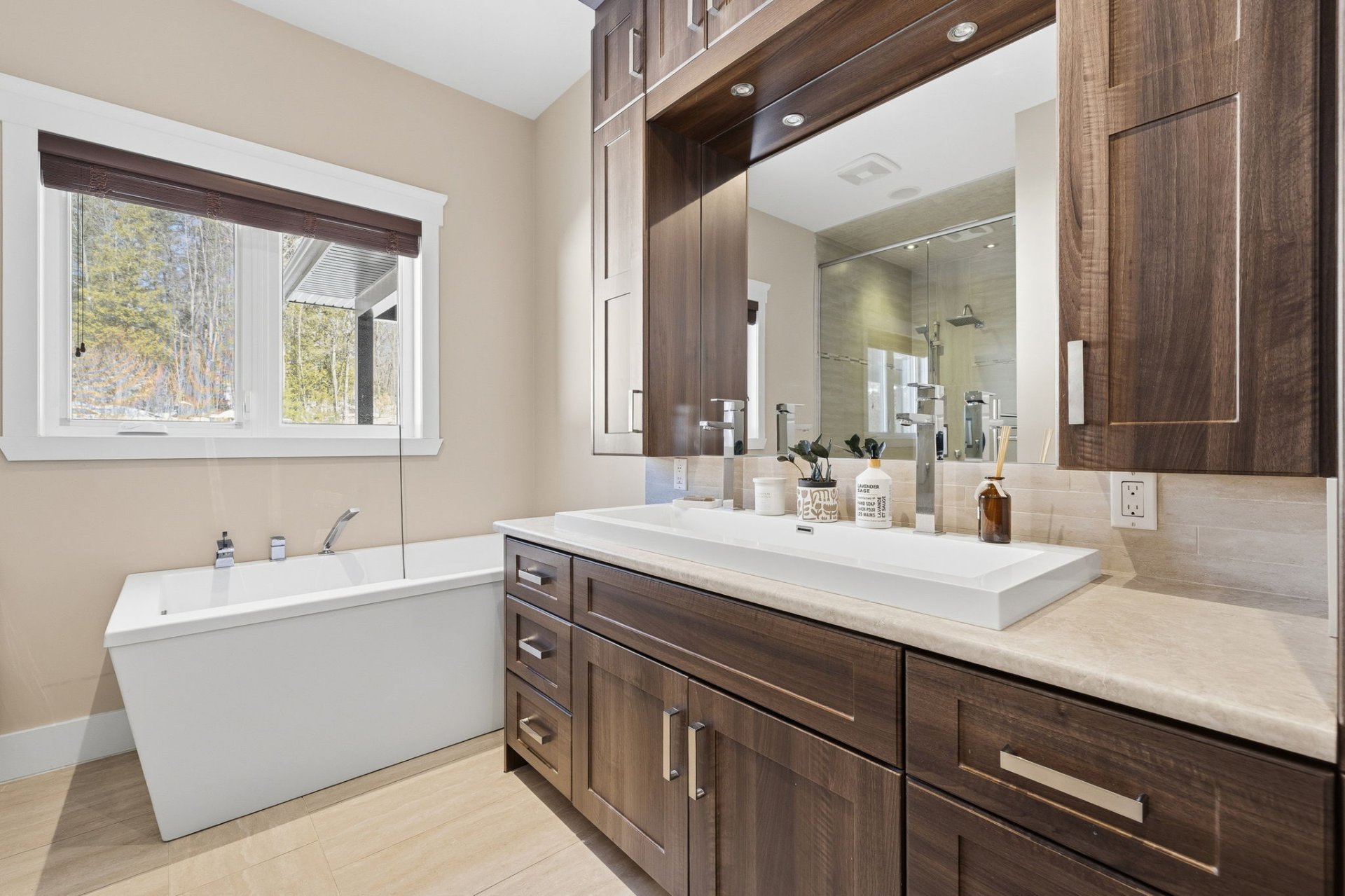 Salle de bains attenante à la CCP