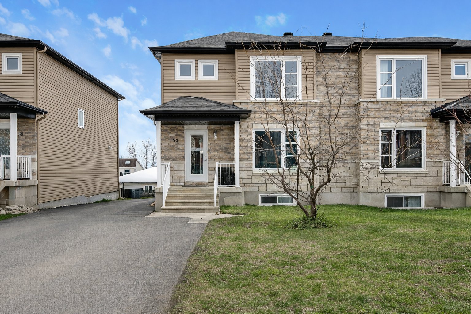 54 Rue Idola-St-Jean 