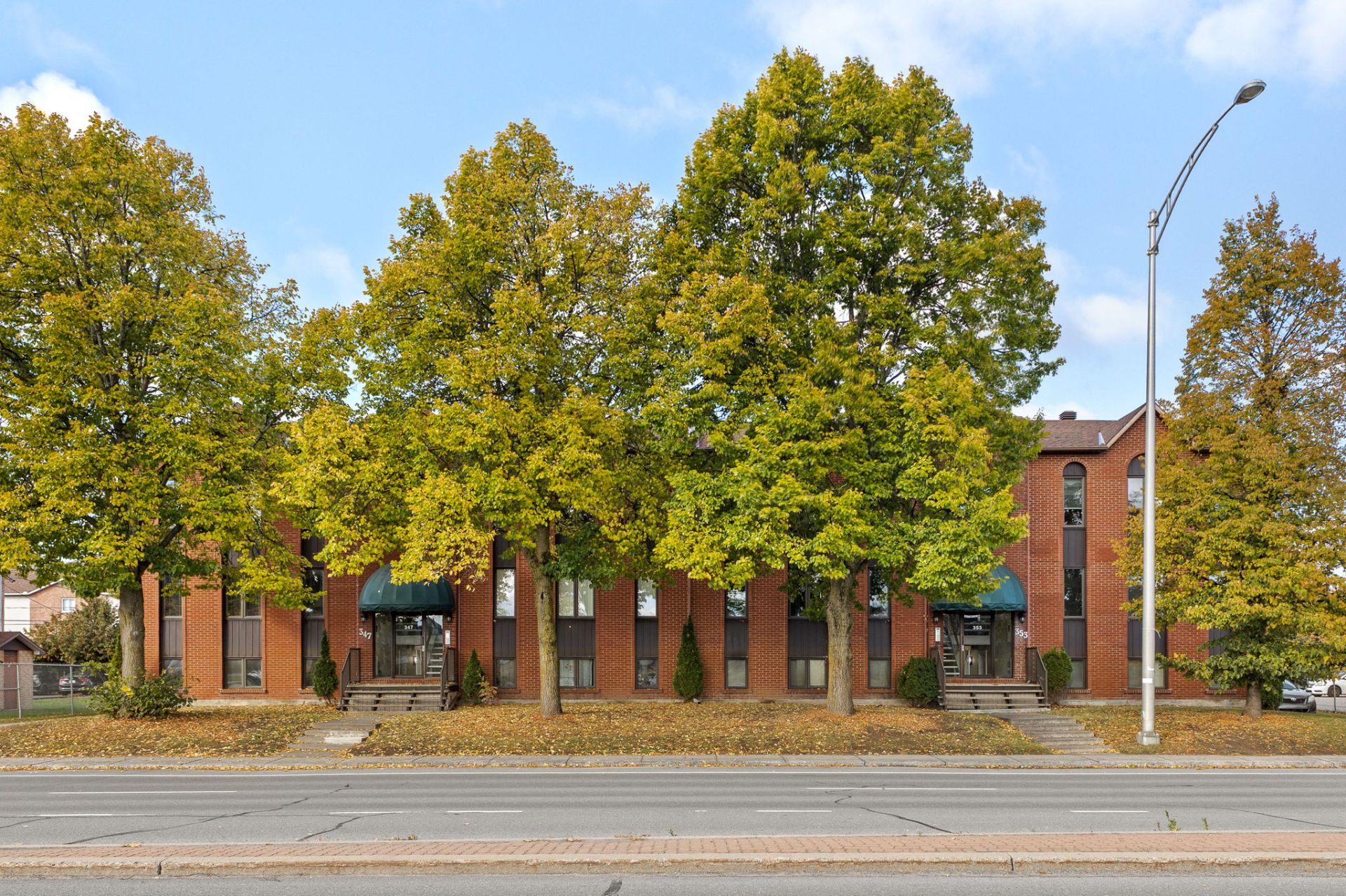 347 Boul. de l'Hôpital 6