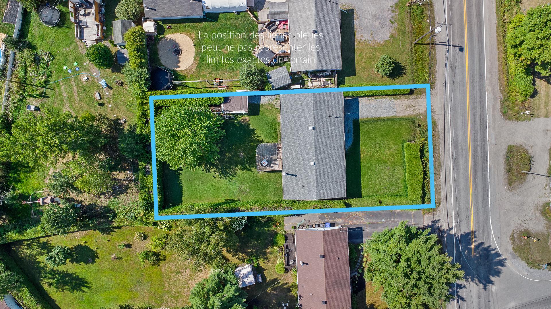 Photo aérienne - Cette photo a été retouchée numériquement.