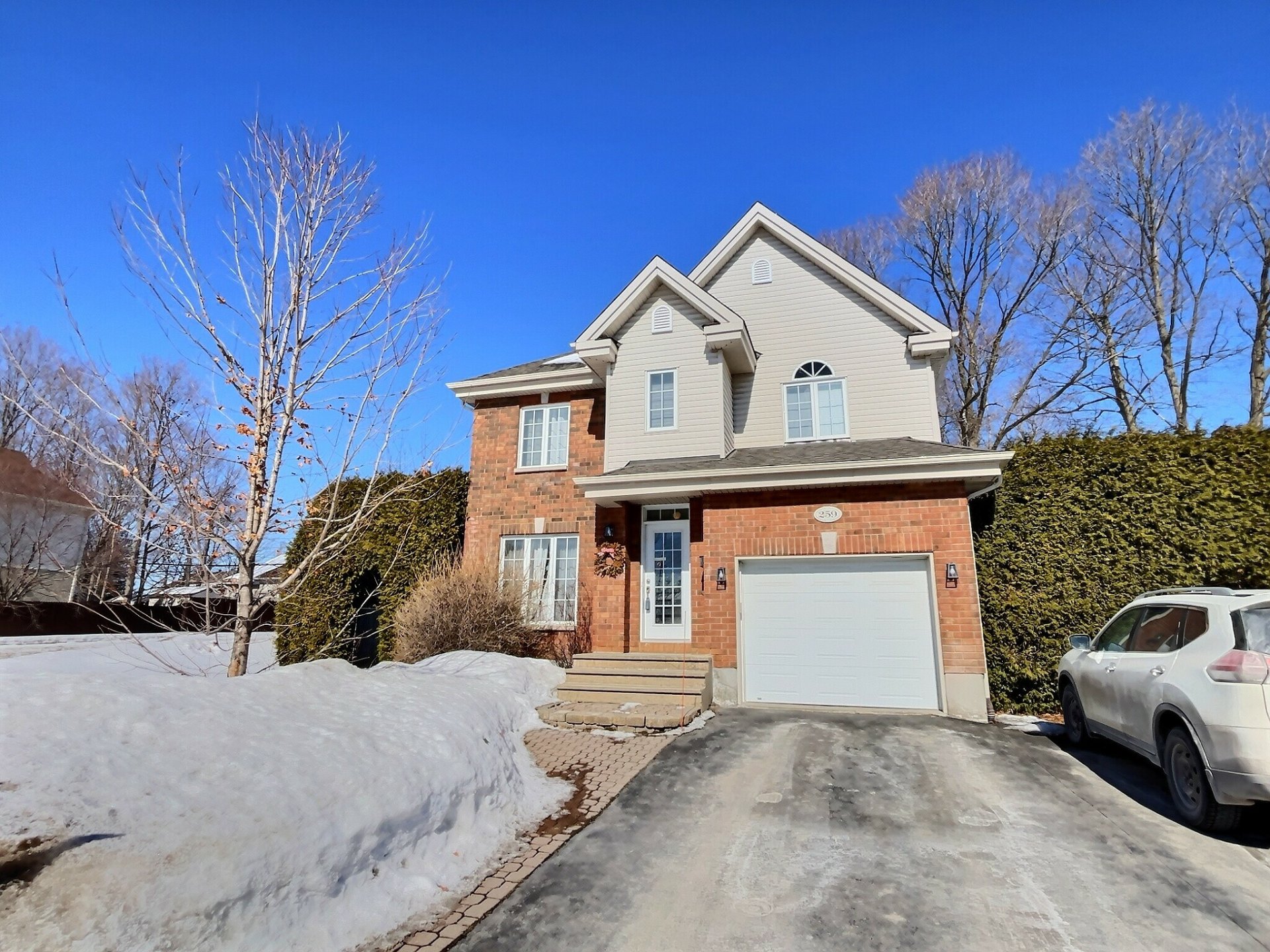 259 Rue Maurice-St-Louis 