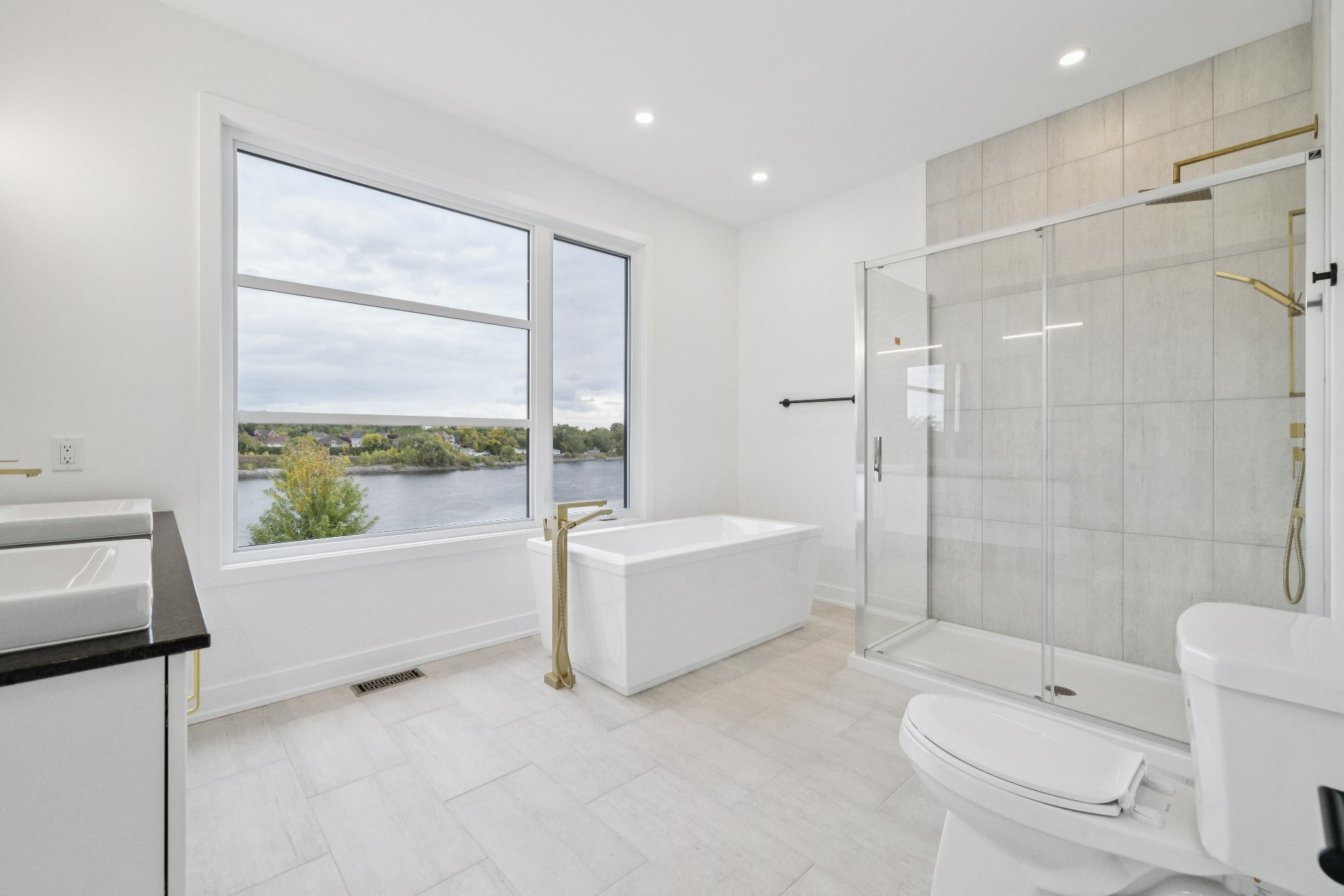 Salle de bains attenante à la CCP