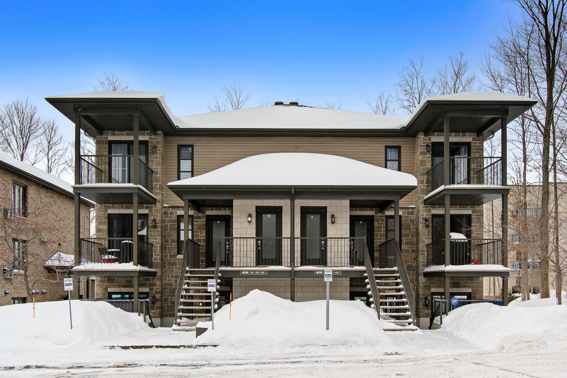 419 Boul. Labrosse 33