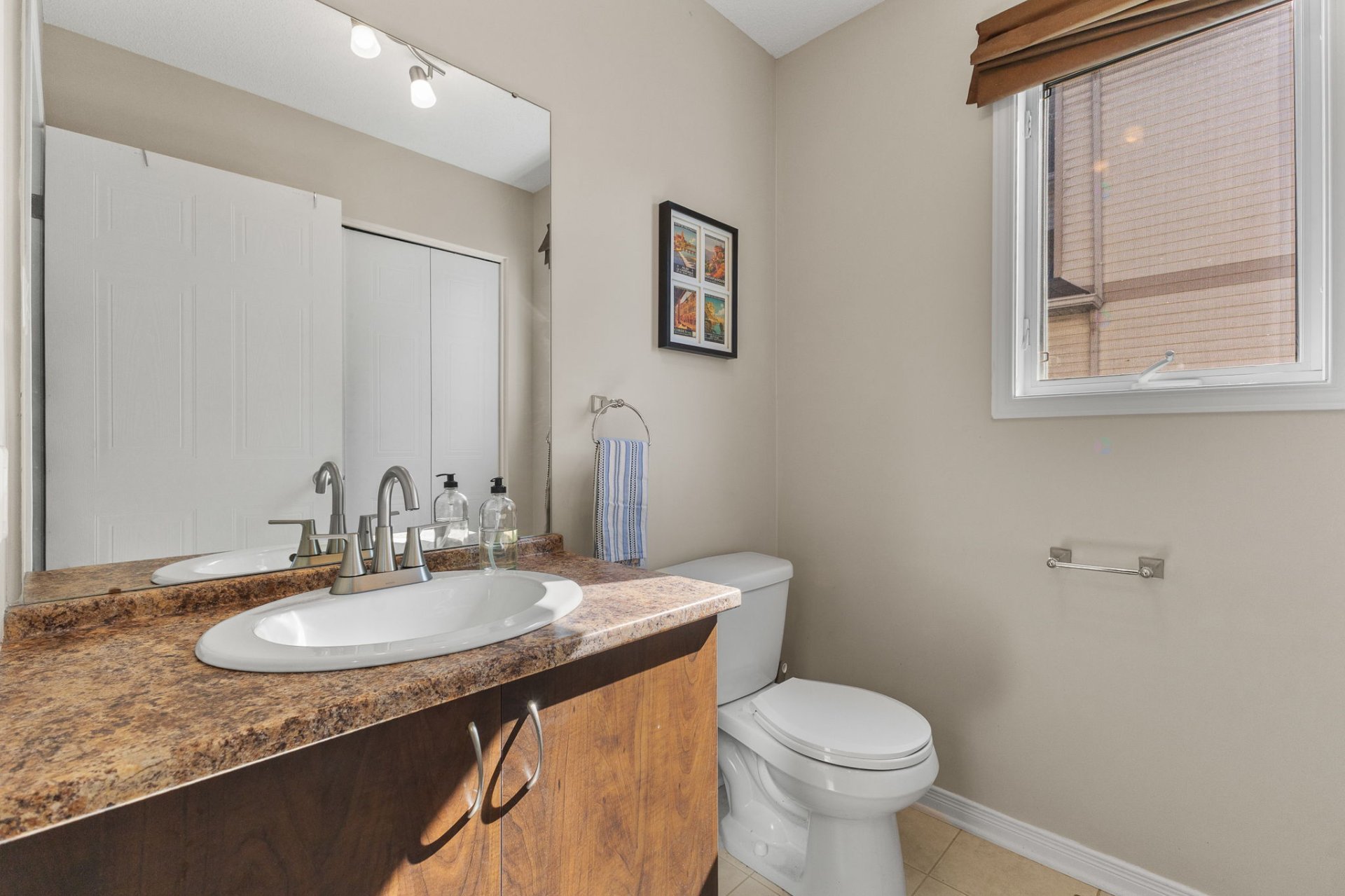 Powder room
