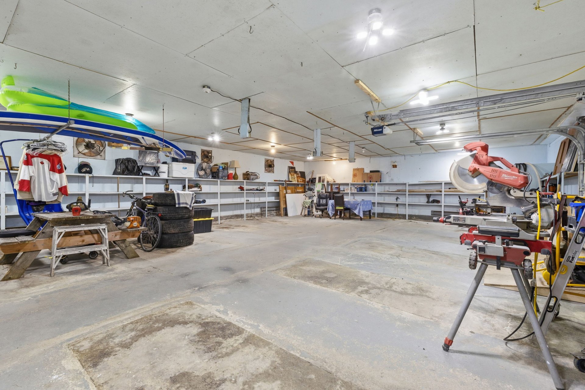Garage
