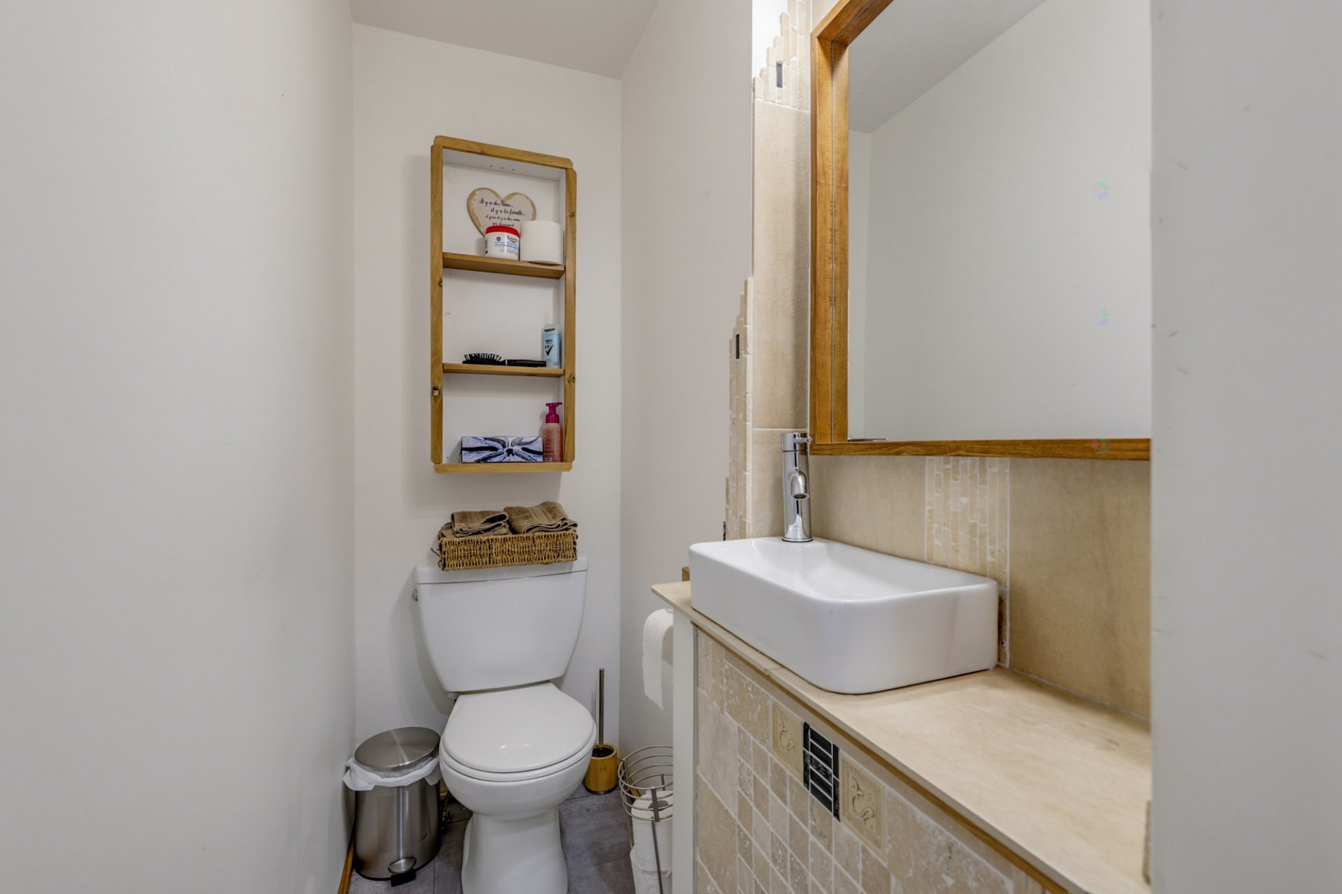 Powder room