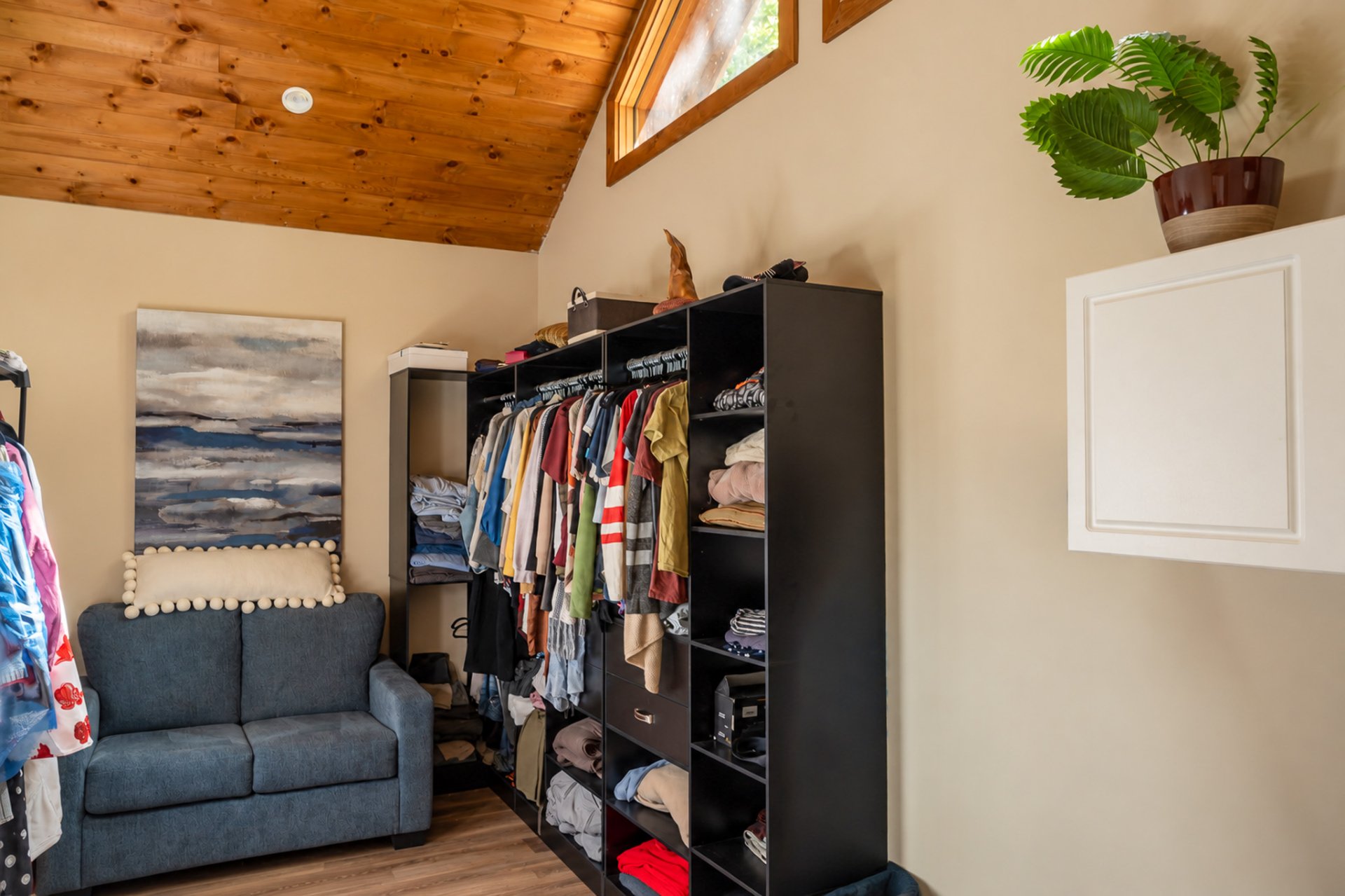 Walk-in closet
