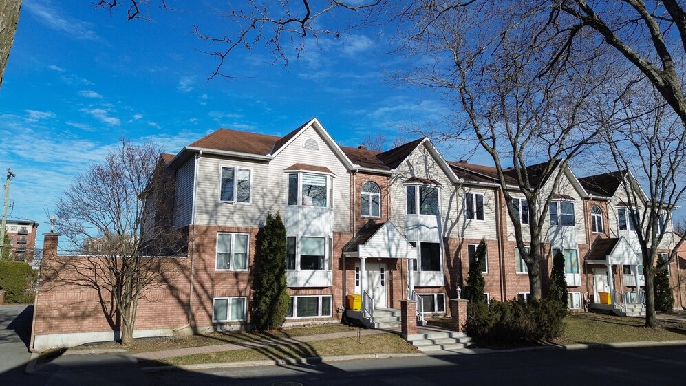 16 Rue de Laterrière 6