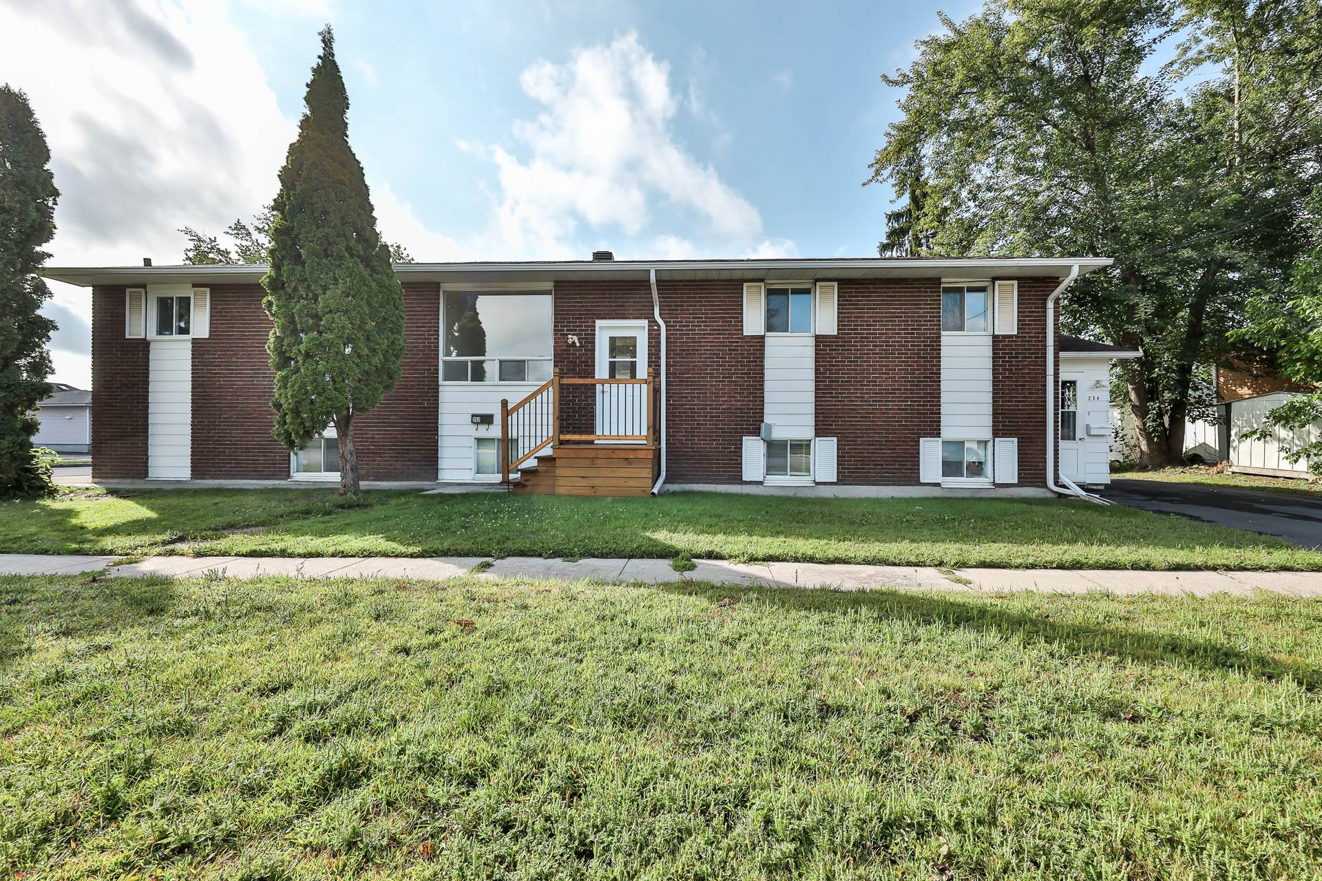 319 Rue Royal-Brassard 