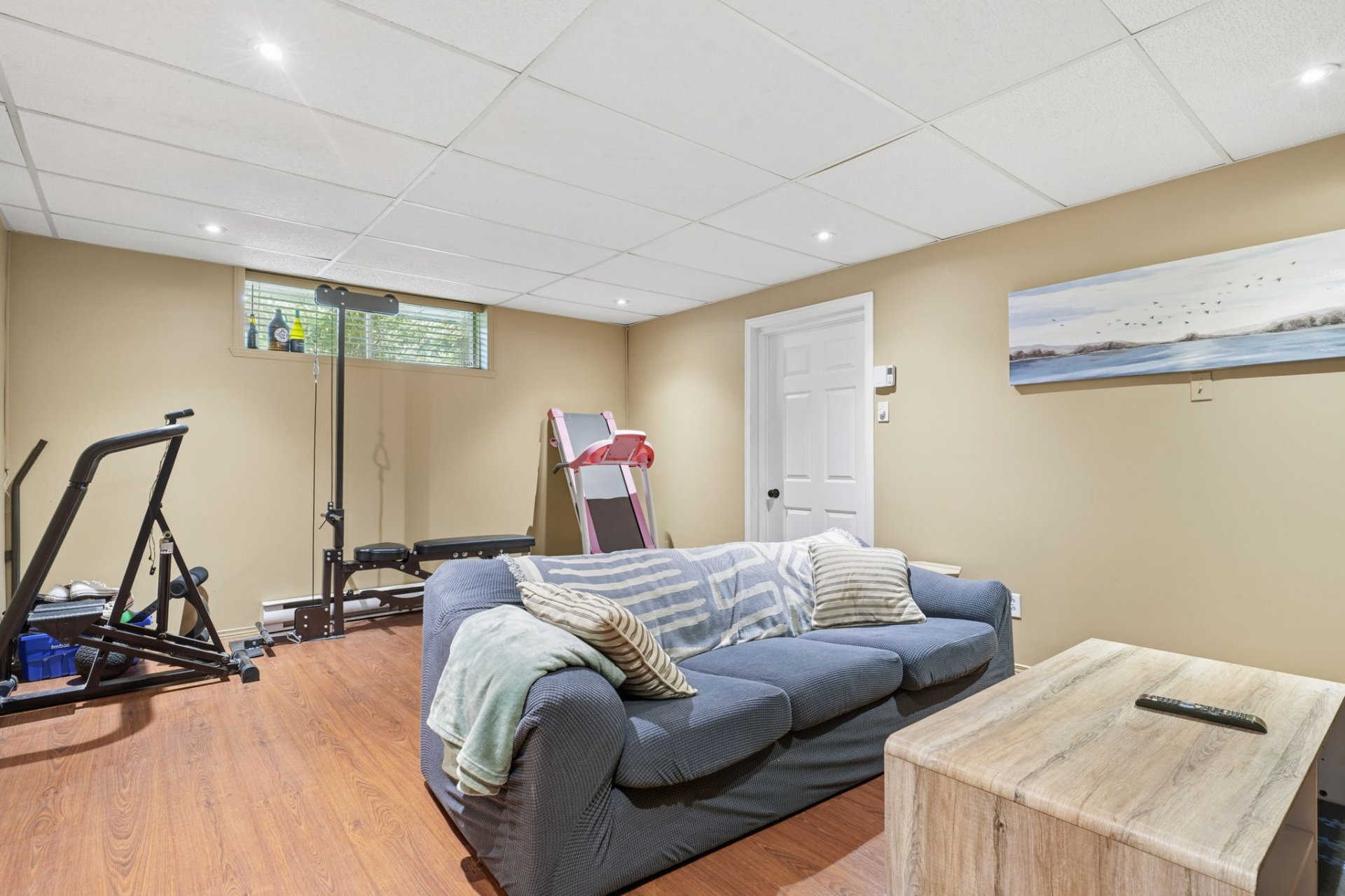 Possibility of a 5th bedroom.