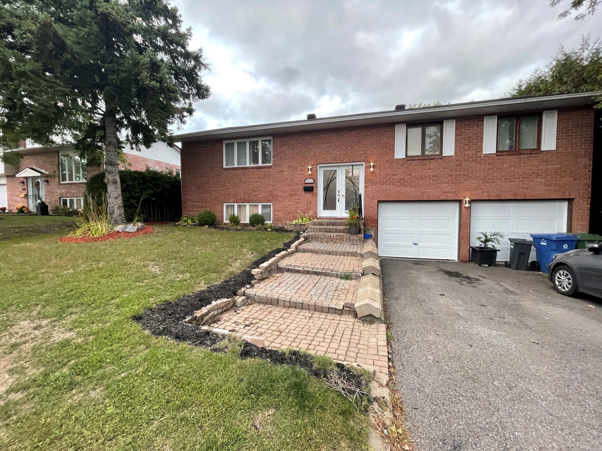 70 Rue LaCasse 