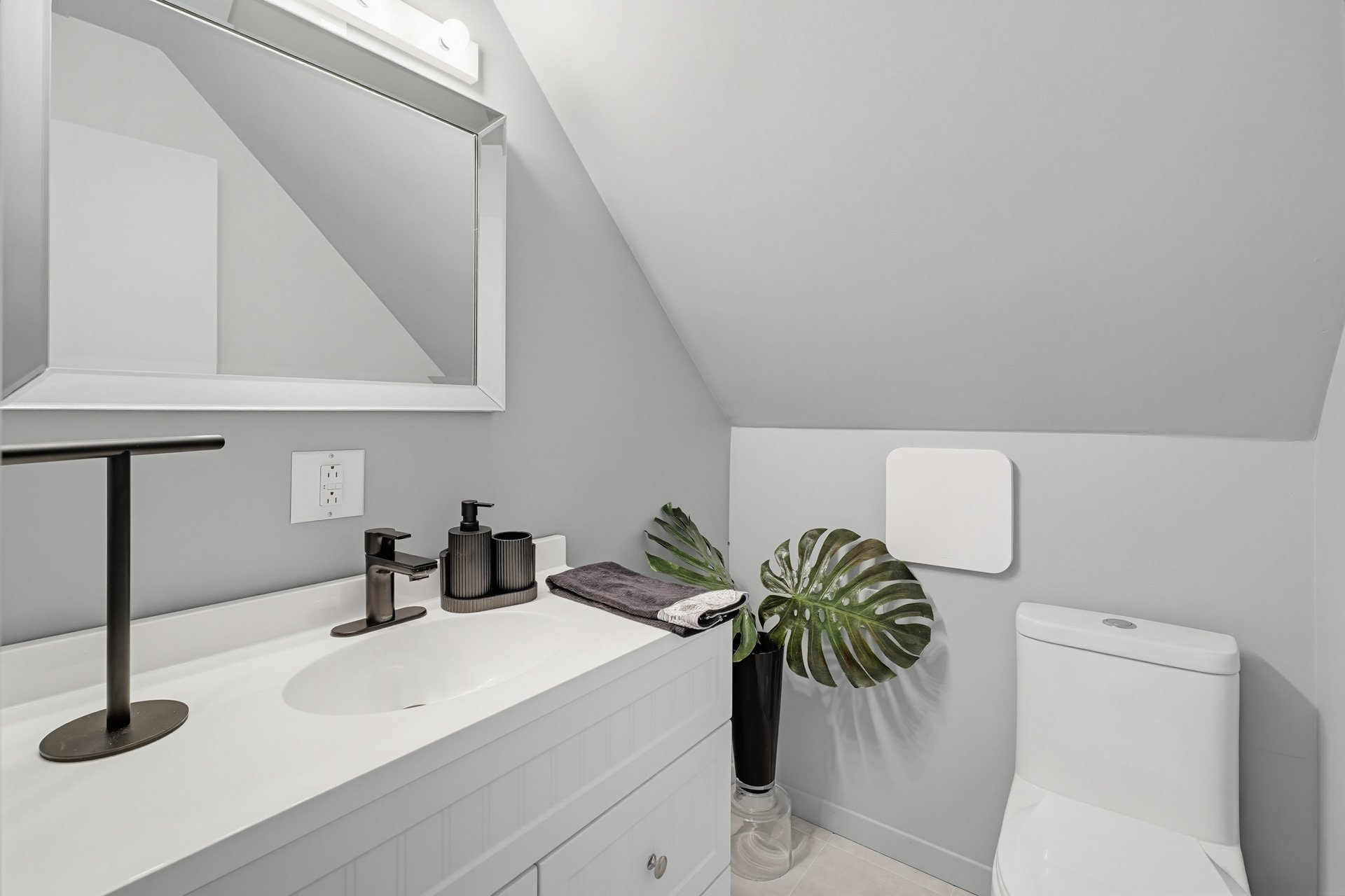 Powder room