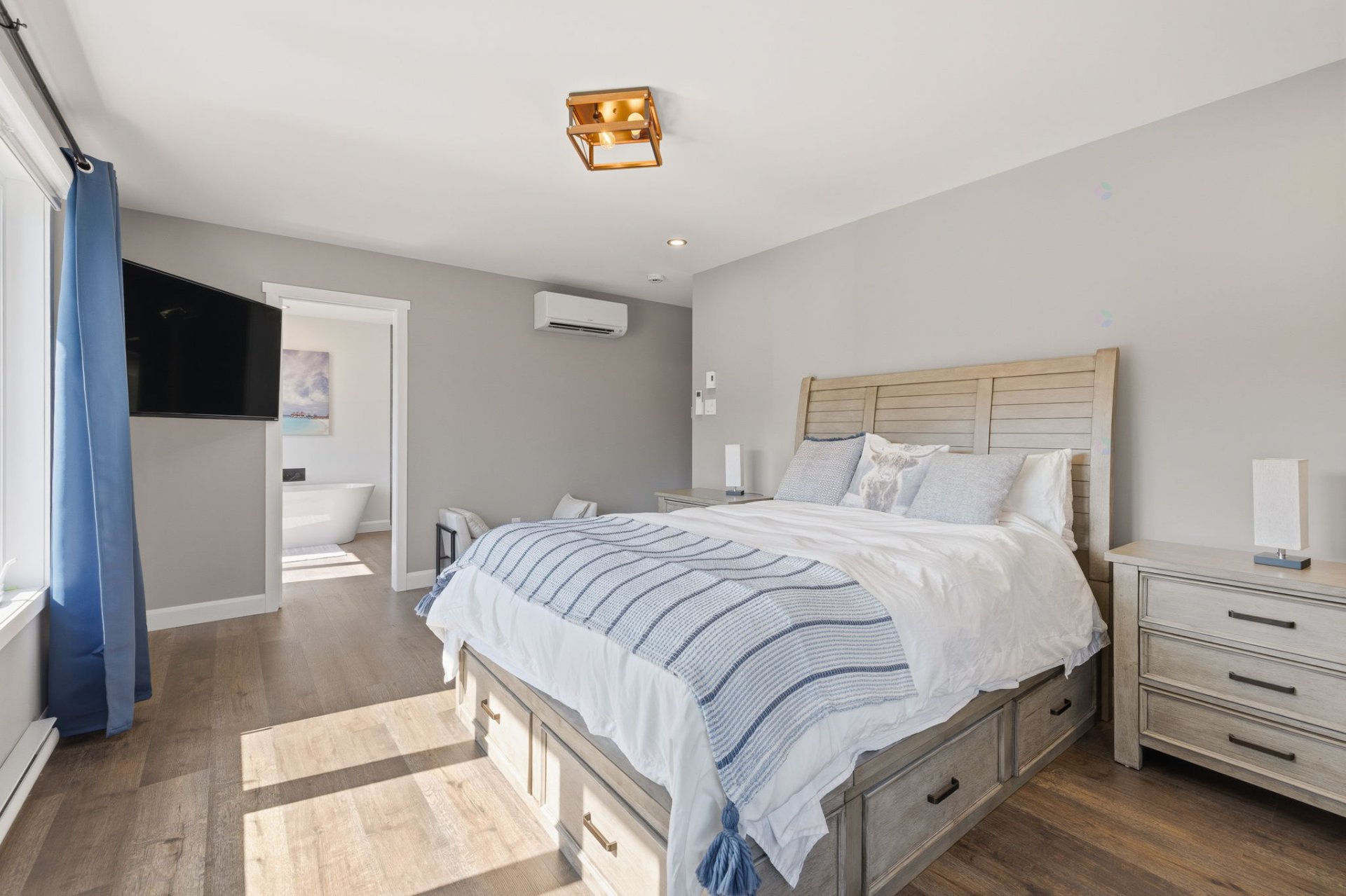 Primary bedroom