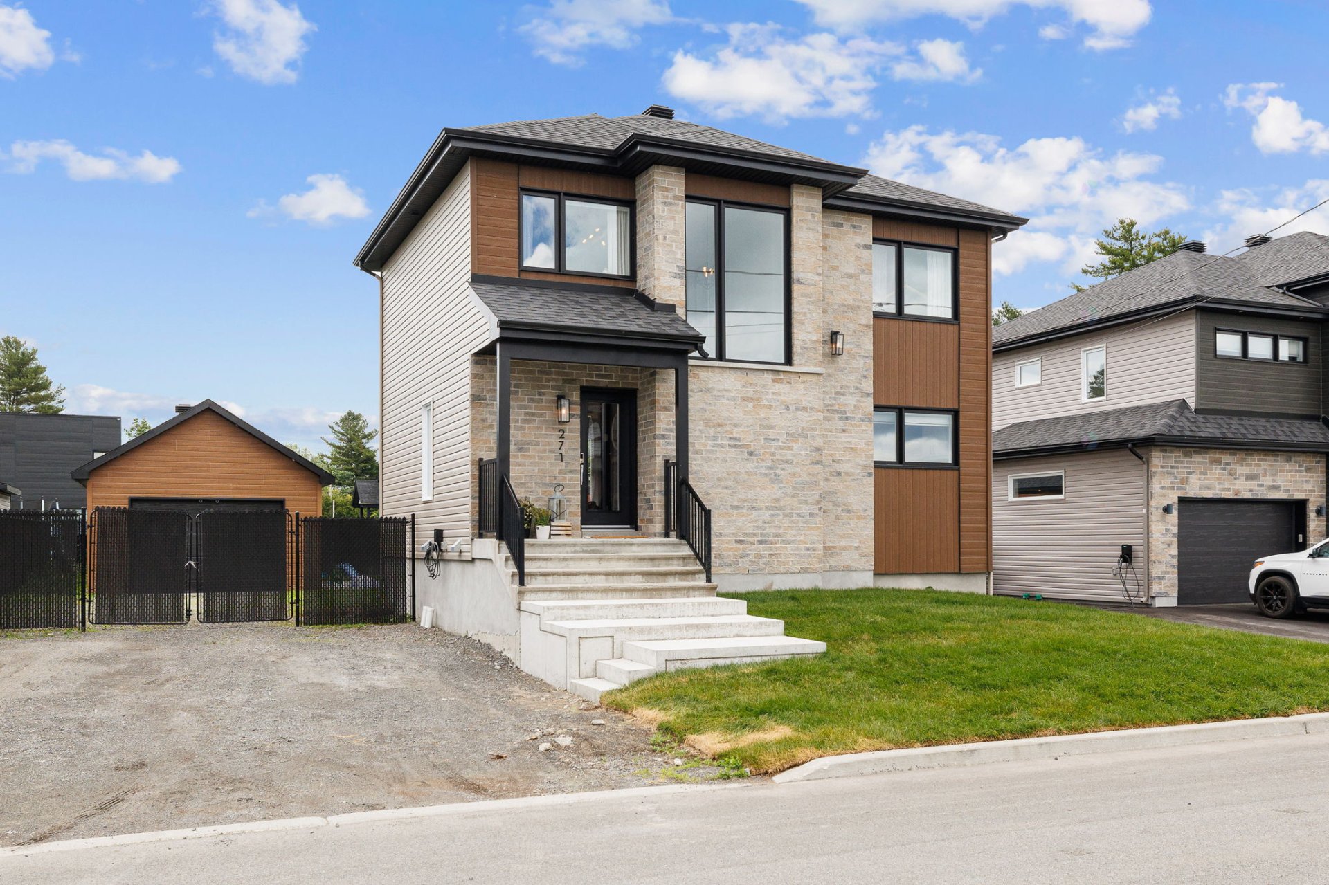 271 Rue Madeleine 