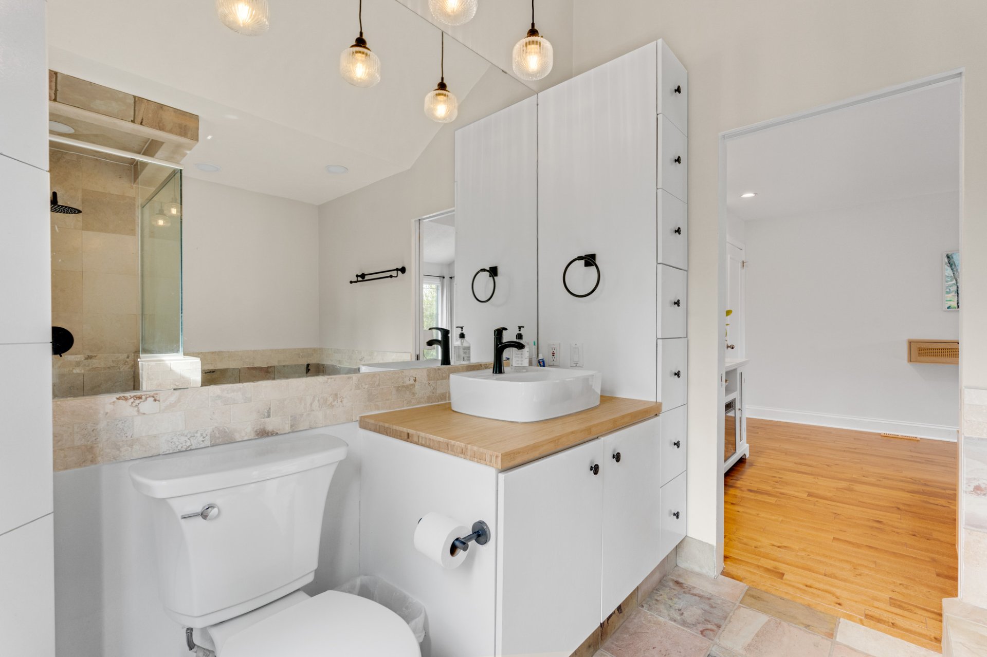Ensuite bathroom