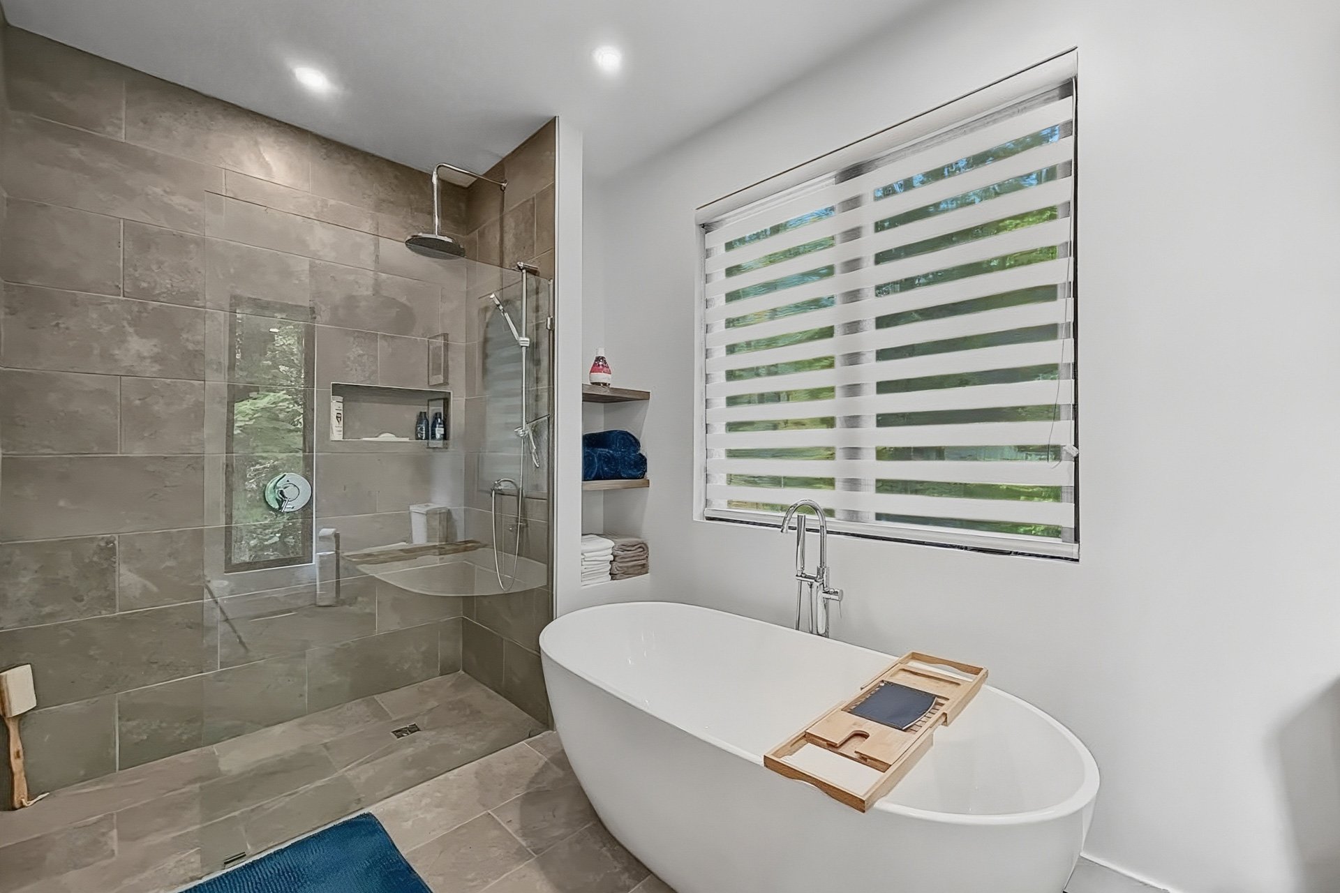 Salle de bains attenante à la CCP