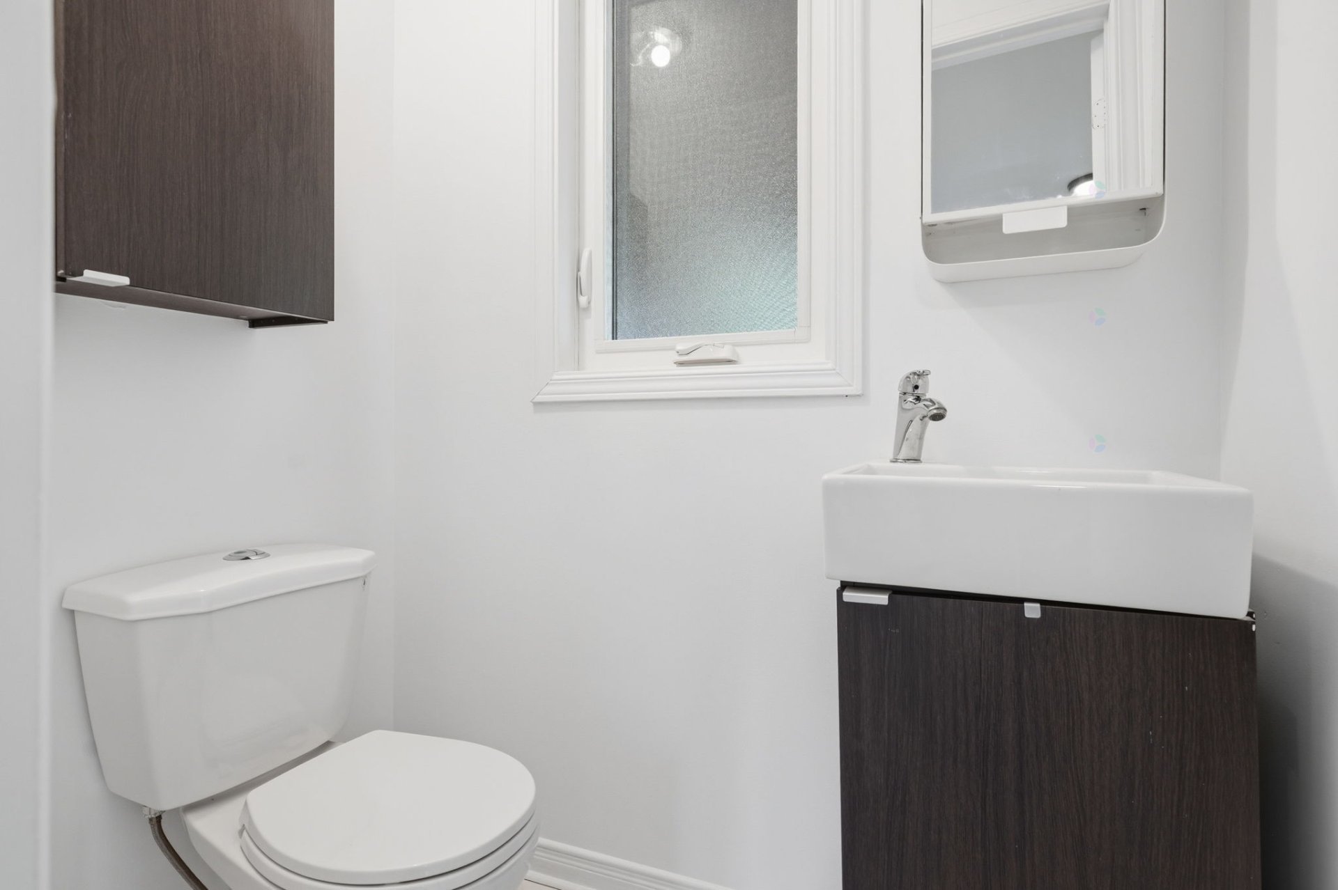 Powder room