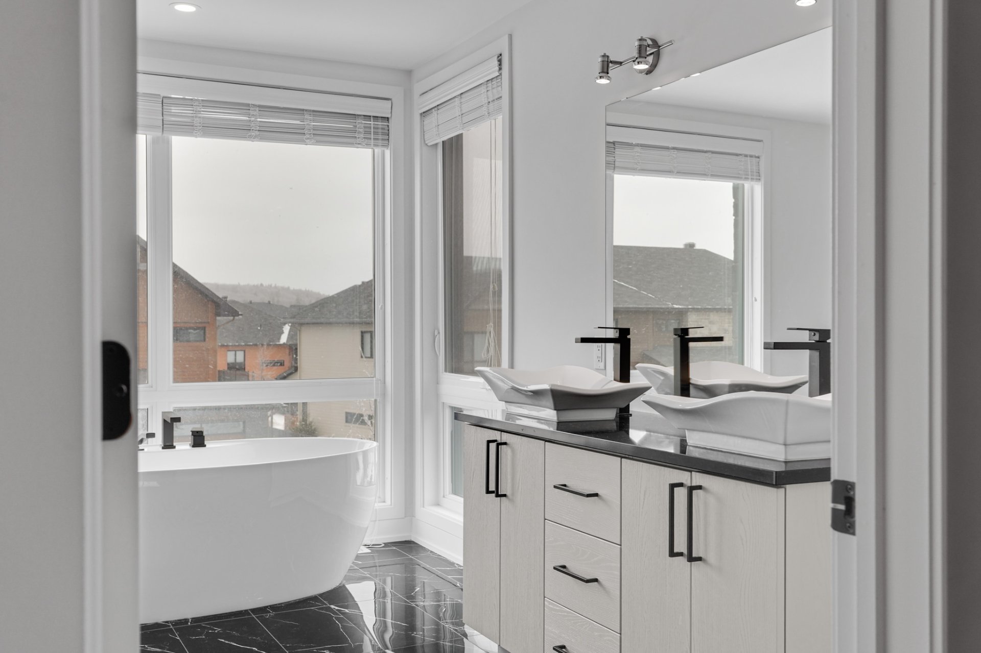 Salle de bains attenante à la CCP